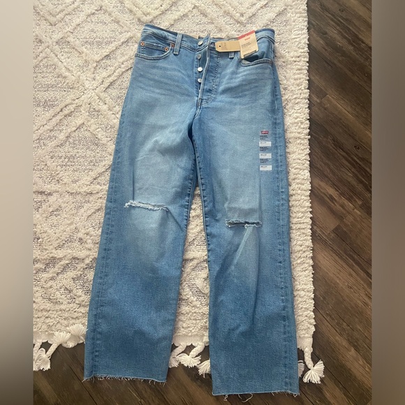 Levi jeans - Picture 1 of 3